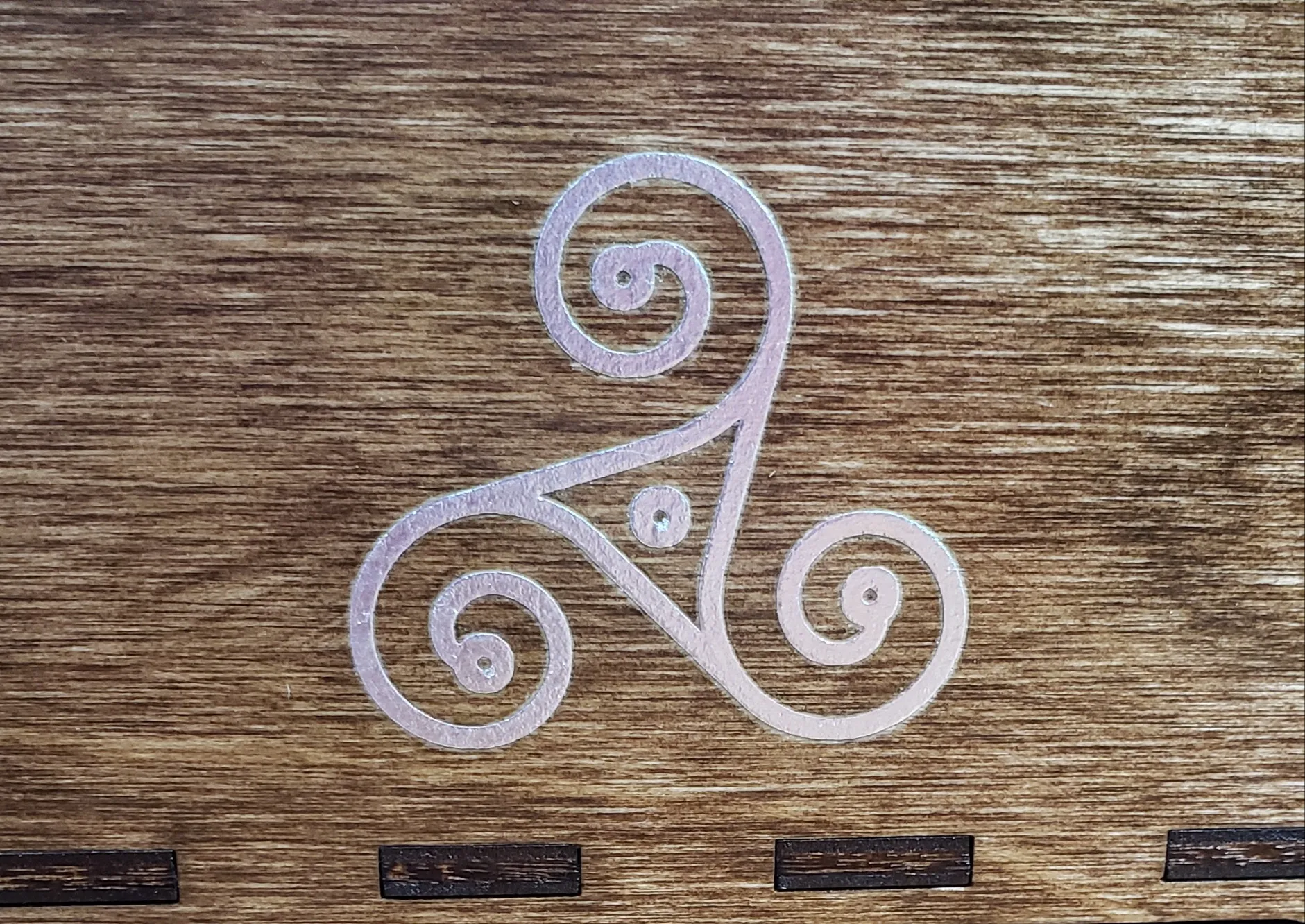 Cat Box-Step2 Metal cutting and inlay-1