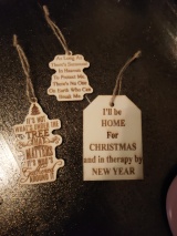 Christmas magnets and tree hanging decorations  thumbnail 1