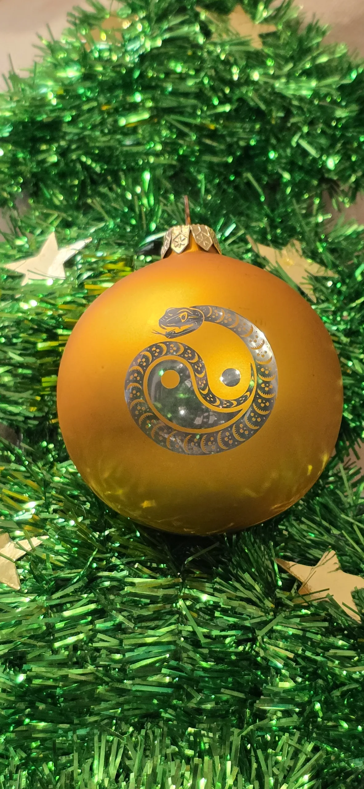 Glass Christmas tree ball image 2