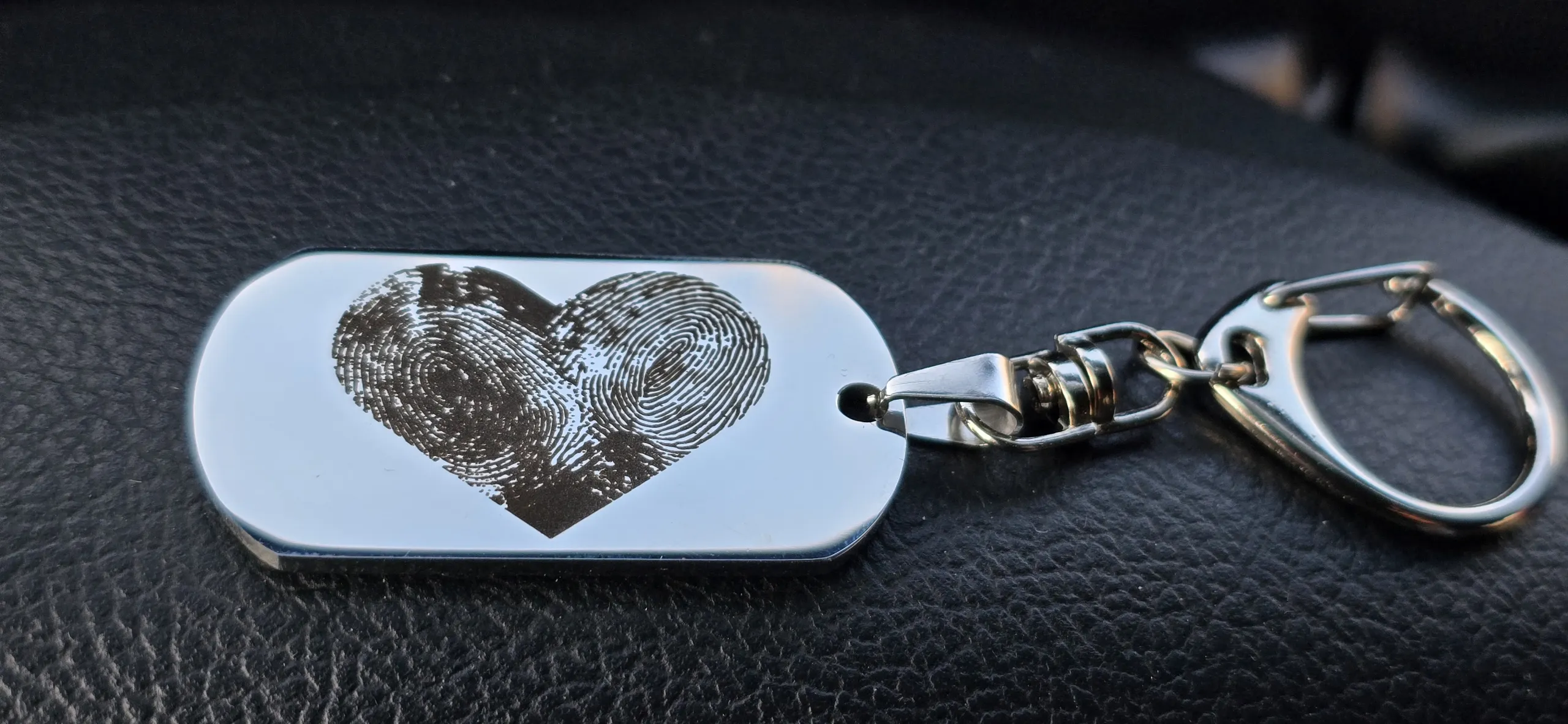 Fingerprint on jewelry image 2