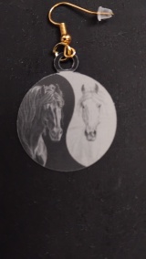 Création originale de boucles d'oreilles thumbnail 2