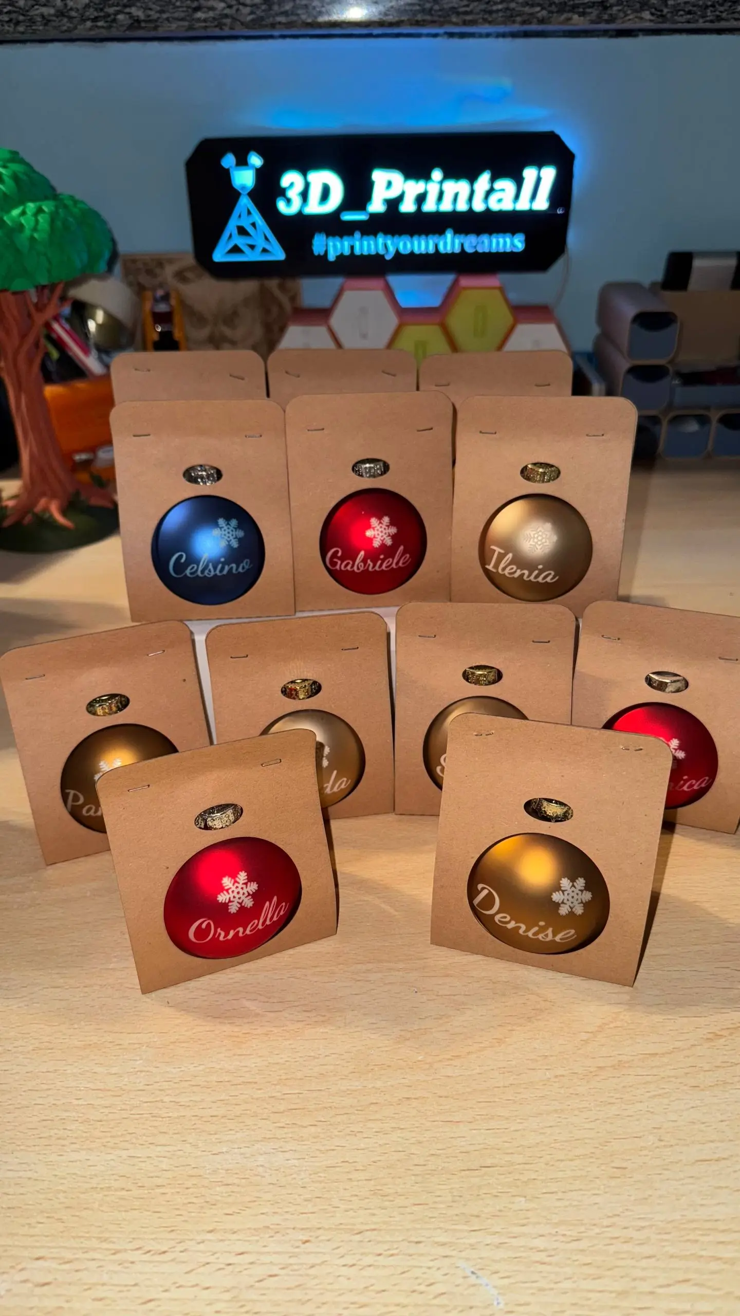 Christmas balls with box image 1