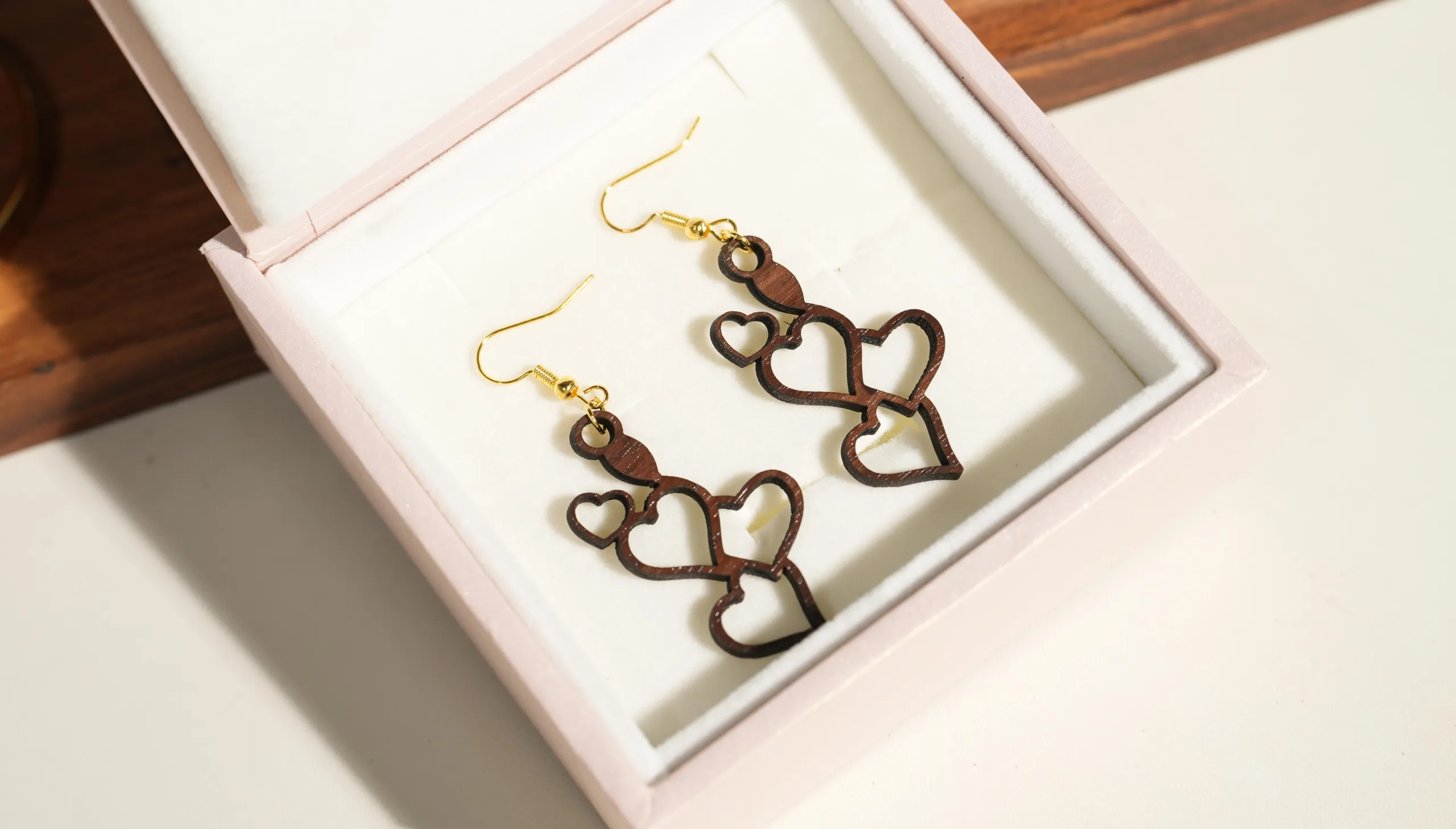 Earrings image 6