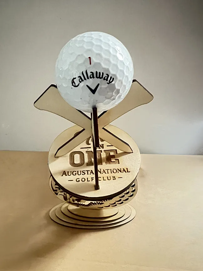 Dad's Hole-In-One Keepsake Display image 3